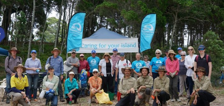 Group photo of Coochiemudlo Island Coastcare on World Wetlands Day, February 2022.